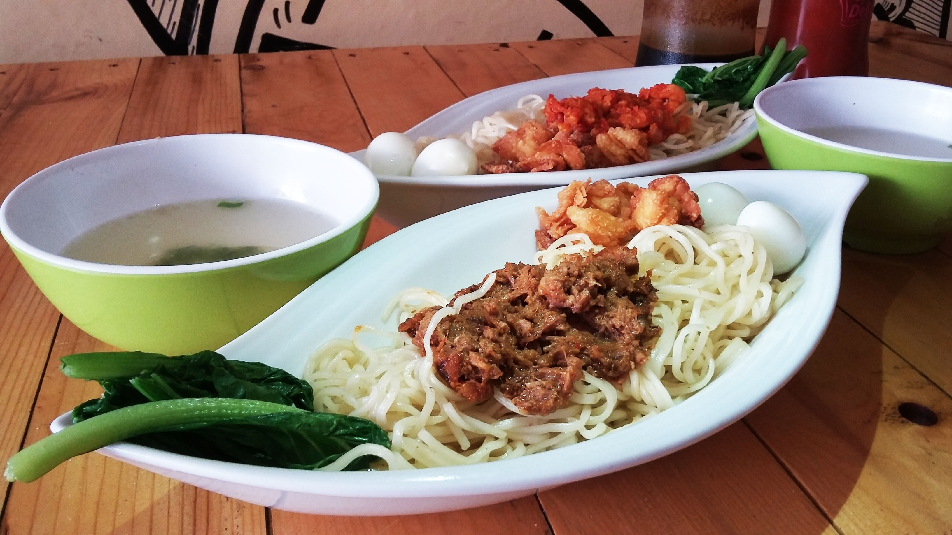 Makan Mie Rendang Bareng Sweet Love di She Cafe